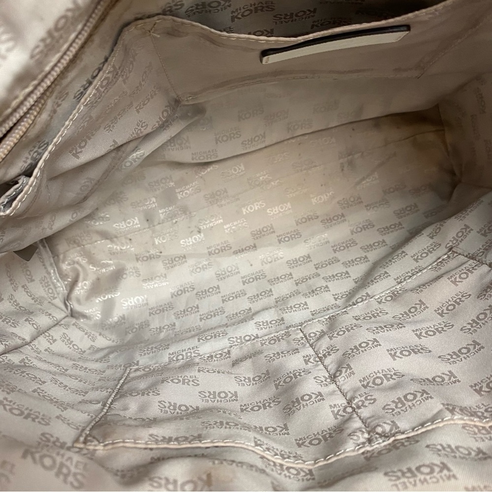 Michael Kors Jet Set White Saffiano Leather Travel Tote - Picture 14 of 17